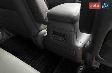 Внедорожник / Кроссовер Lexus LX 2007 в 