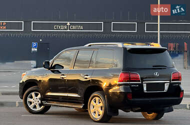 Внедорожник / Кроссовер Lexus LX 2009 в 