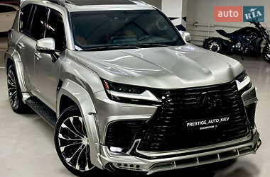 Позашляховик / Кросовер Lexus LX 2022 в 