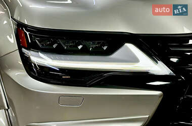 Позашляховик / Кросовер Lexus LX 2022 в 