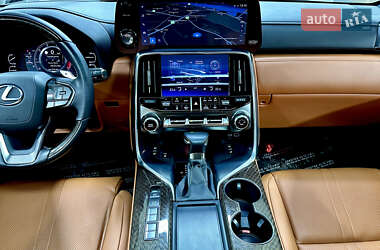 Позашляховик / Кросовер Lexus LX 2022 в 