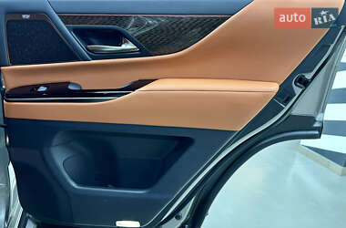 Позашляховик / Кросовер Lexus LX 2022 в 