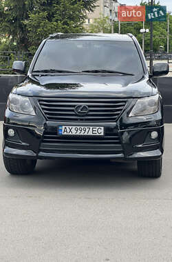 Внедорожник / Кроссовер Lexus LX 2008 в 