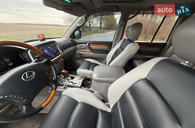 Позашляховик / Кросовер Lexus LX 2005 в 