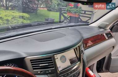 Внедорожник / Кроссовер Lexus LX 2010 в 
