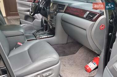Внедорожник / Кроссовер Lexus LX 2010 в 