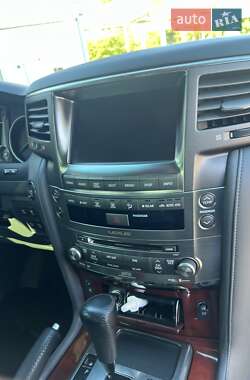 Внедорожник / Кроссовер Lexus LX 2008 в 