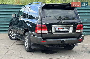 Позашляховик / Кросовер Lexus LX 2004 в 