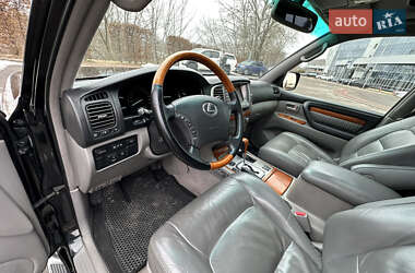 Позашляховик / Кросовер Lexus LX 2004 в 