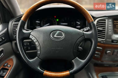 Позашляховик / Кросовер Lexus LX 2004 в 
