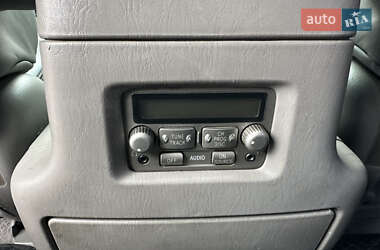 Позашляховик / Кросовер Lexus LX 2004 в 