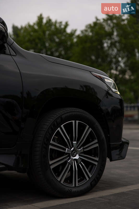 Позашляховик / Кросовер Lexus LX 2019 в Дніпрі фото 7 Позашляховик / Кросовер Lexus LX 2019 в Дніпрі