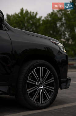 Внедорожник / Кроссовер Lexus LX 2019 в 