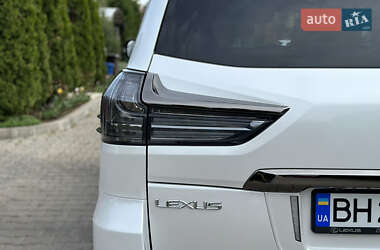 Позашляховик / Кросовер Lexus LX 2020 в 