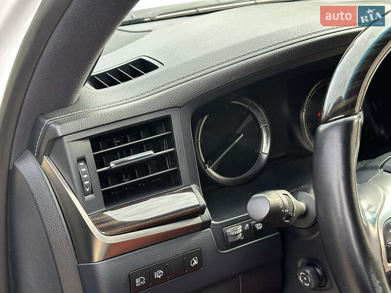 Позашляховик / Кросовер Lexus LX 2020 в Одесі