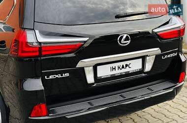 Внедорожник / Кроссовер Lexus LX 2016 в 