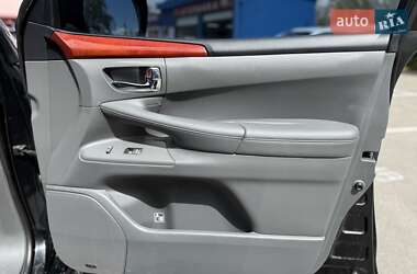 Позашляховик / Кросовер Lexus LX 2009 в 