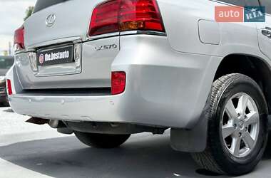 Внедорожник / Кроссовер Lexus LX 2010 в 