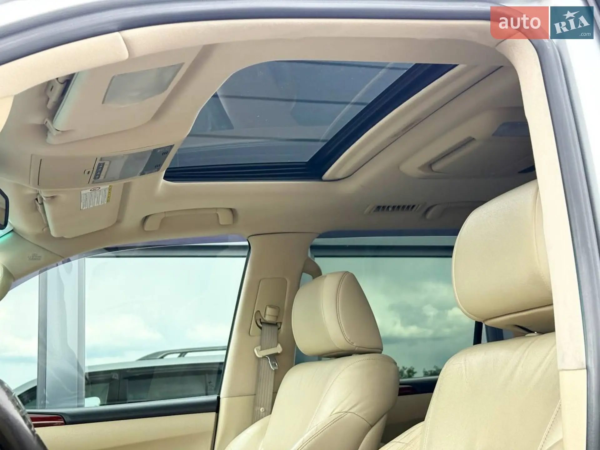 2010 Lexus LX - мініатюра 23