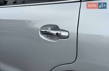 Внедорожник / Кроссовер Lexus LX 2010 в 