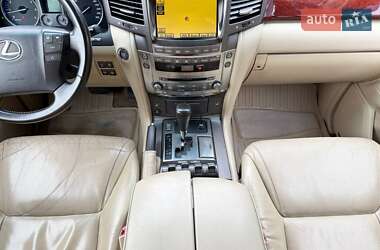 Внедорожник / Кроссовер Lexus LX 2010 в 