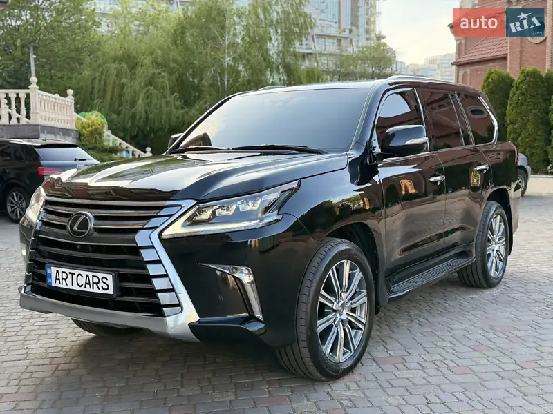 Внедорожник / Кроссовер Lexus LX 2017 в 
