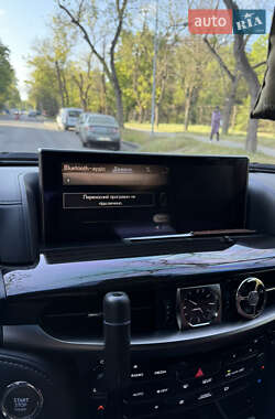 Позашляховик / Кросовер Lexus LX 2017 в 