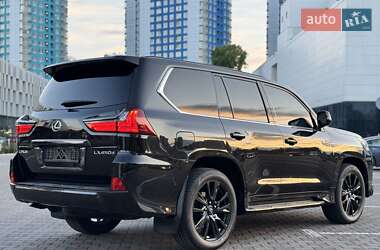 Внедорожник / Кроссовер Lexus LX 2017 в 