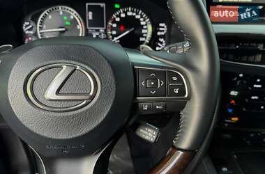 Внедорожник / Кроссовер Lexus LX 2017 в 