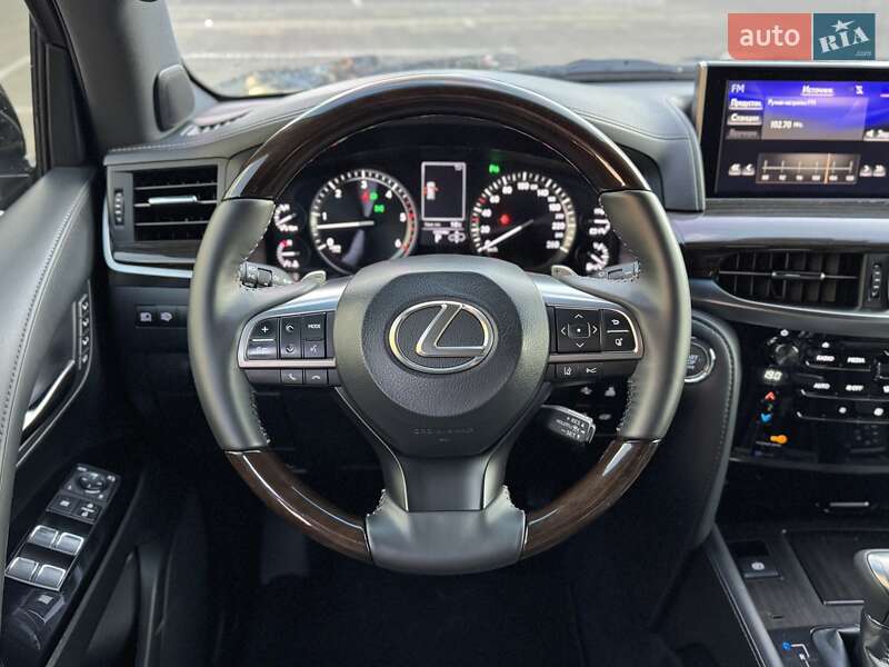 Внедорожник / Кроссовер Lexus LX 2017 в Одессе