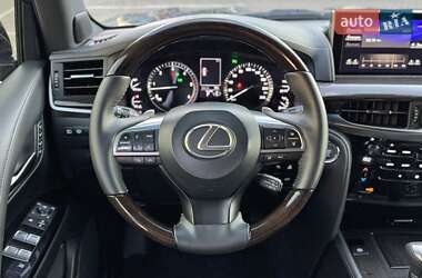 Внедорожник / Кроссовер Lexus LX 2017 в 