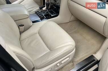 Внедорожник / Кроссовер Lexus LX 2012 в 