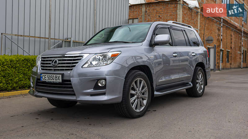 Lexus LX 2011