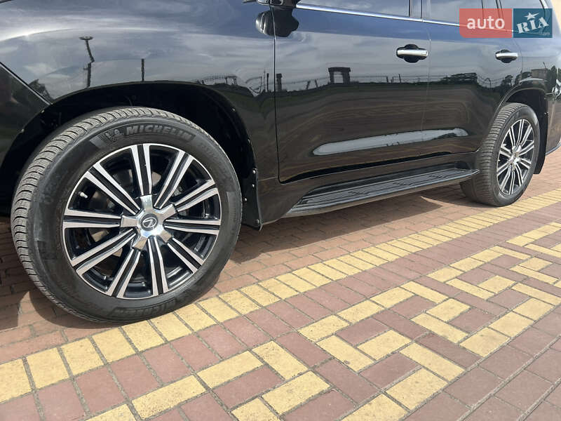 Внедорожник / Кроссовер Lexus LX 2019 в Киеве