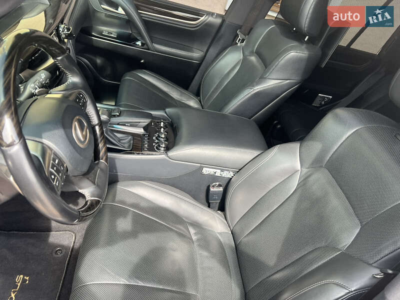 Внедорожник / Кроссовер Lexus LX 2019 в Киеве