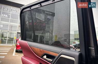 Внедорожник / Кроссовер Lexus LX 2022 в 