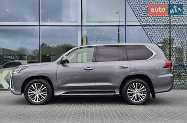 Внедорожник / Кроссовер Lexus LX 2017 в 