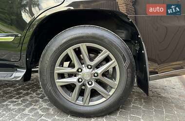 Внедорожник / Кроссовер Lexus LX 2013 в 