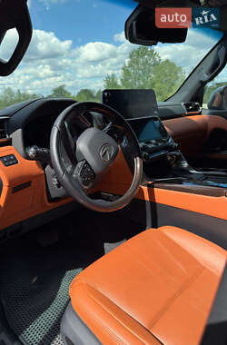 Внедорожник / Кроссовер Lexus LX 2023 в 