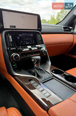 Внедорожник / Кроссовер Lexus LX 2023 в 