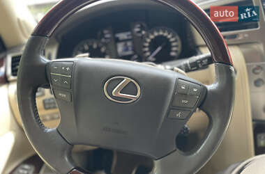 Внедорожник / Кроссовер Lexus LX 2012 в 