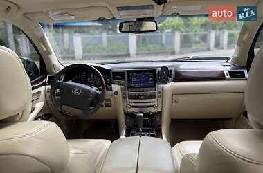 Внедорожник / Кроссовер Lexus LX 2012 в 