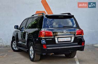 Позашляховик / Кросовер Lexus LX 2008 в 