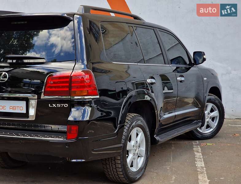 Позашляховик / Кросовер Lexus LX 2008 в Одесі