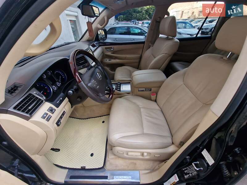 Позашляховик / Кросовер Lexus LX 2008 в Одесі