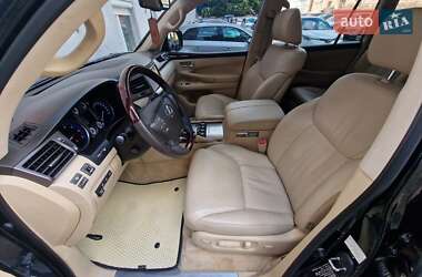 Позашляховик / Кросовер Lexus LX 2008 в 