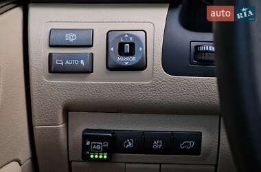 Позашляховик / Кросовер Lexus LX 2008 в 