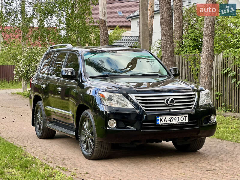 Позашляховик / Кросовер Lexus LX 2011 в Києві