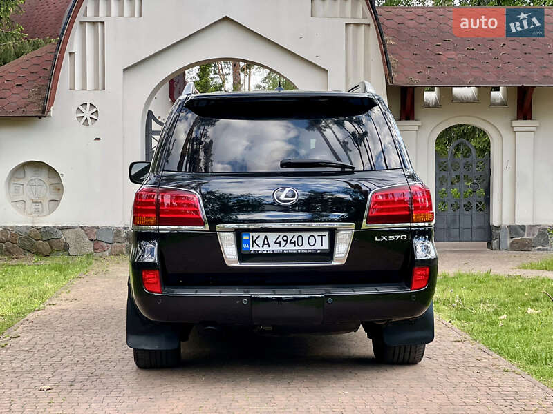 Позашляховик / Кросовер Lexus LX 2011 в Києві
