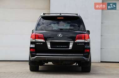 Позашляховик / Кросовер Lexus LX 2014 в 